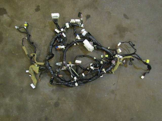2005 Infiniti G35X Dash Wire Harness 24010 AC711