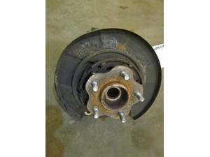 2005 Infiniti G35X RH Rear Spindle. Needs Bushing Replaced
