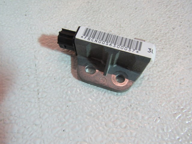 03 04 05 06 Infiniti G35 Sedan LH Driver Side Impact Sensor