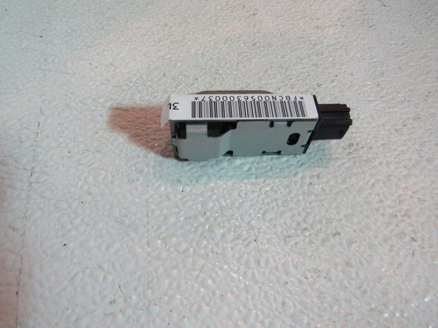 03 04 05 06 Infiniti G35 Sedan LH Driver Side Impact Sensor