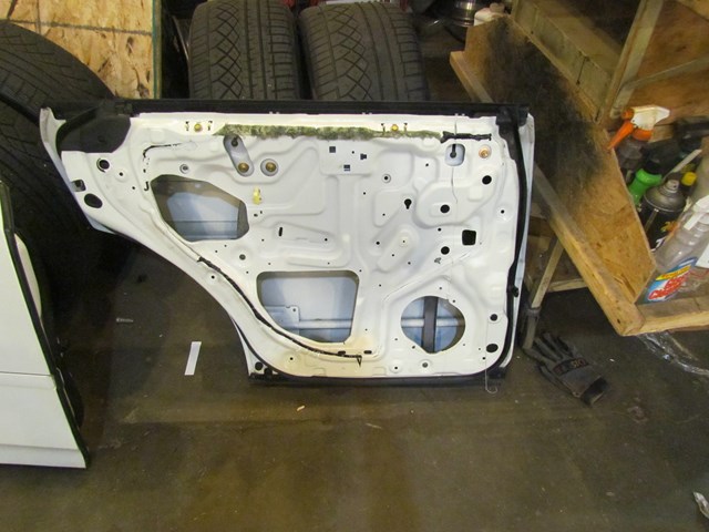 2003 Infiniti M45 LH Drivers Rear Door Shell
