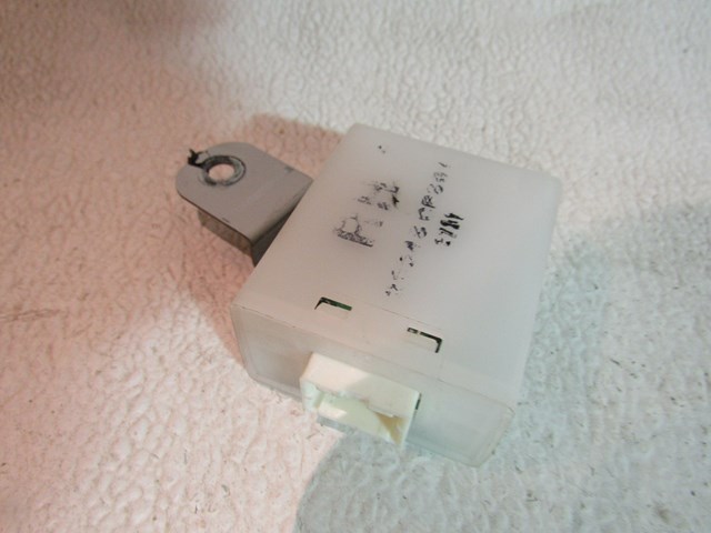 2003 2004  Infiniti M45 Front RH Door Control Module 28548CR901