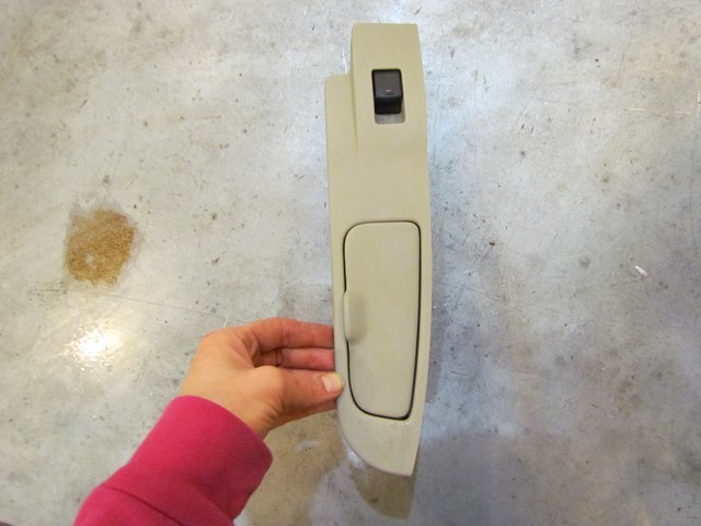 2003 Infiniti M45 Rear LH Door/Window Switch 82961 CR900