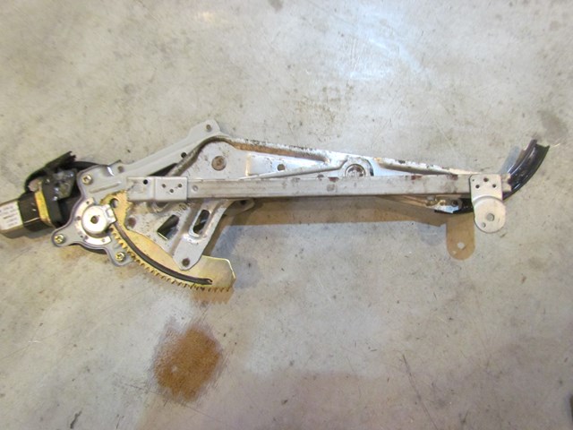 2003 Infiniti M45 Rear RH Power Window Motor 82730AG010