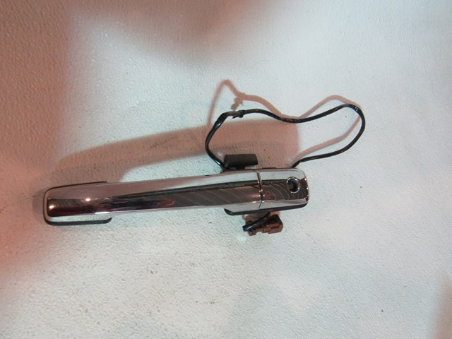 2003 2004  Infiniti M45 Front LH Drivers Exterior Door Handle