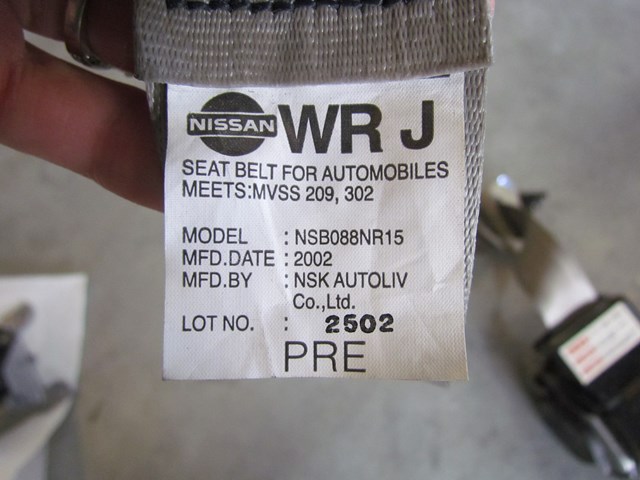 2003 Infiniti M45 Front RH Passenger Seat Belt