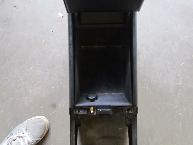 2003 Infiniti M45 Center Console Bottom Portion 96911 CR900