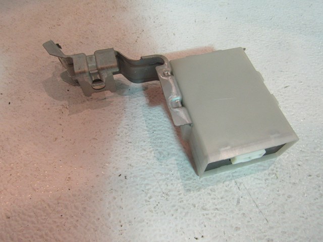 2003 Infiniti M45 Transmission Shift Lock Control Module 28540AS500