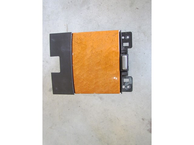 2003 Infiniti M45 Front Center Cup Holder 68430 CR900