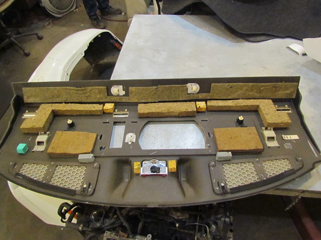 2003 Infiniti M45 Rear Parcel Shelf