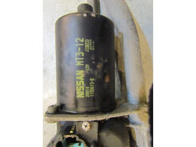 2003 Infiniti M45 Windshield Wiper Motor 