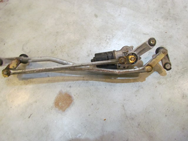 2003 Infiniti M45 Windshield Wiper Motor 