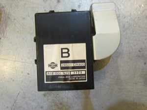 2003 Infiniti M45 Steering Control Module 28500 CR900