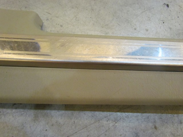 2003 Infiniti M45 Rear RH Door Sill Kick Plate-76953 CR900