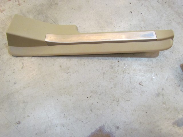 2003 Infiniti M45 Rear RH Door Sill Kick Plate-76953 CR900