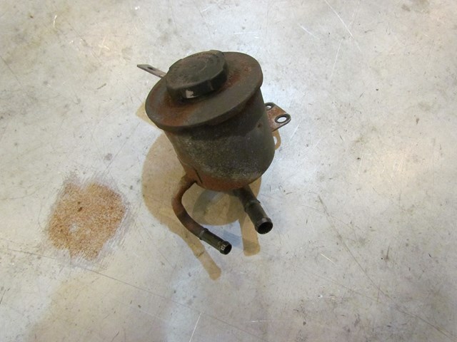 2003 Infiniti M45 Hydralic Radiator Fan Reservoir