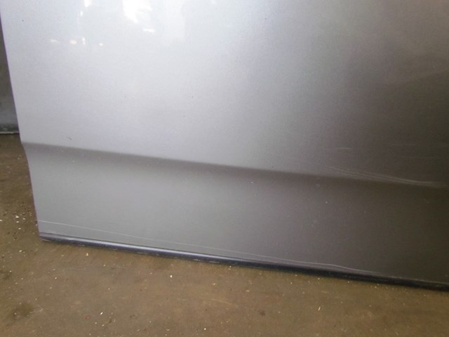 2006 Infiniti G35x Front RH Passenger Front Door Shell