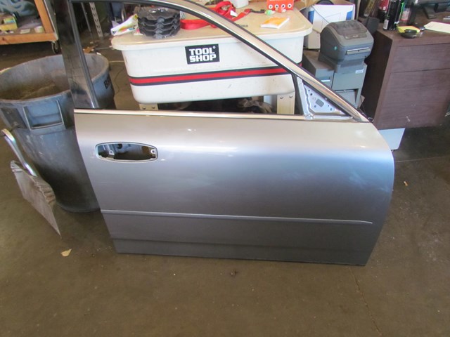 2006 Infiniti G35x Front RH Passenger Front Door Shell