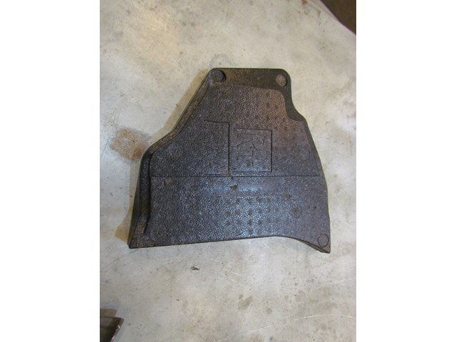 2006 Infiniti G35x RH Trunk Spacer 87978 AL560