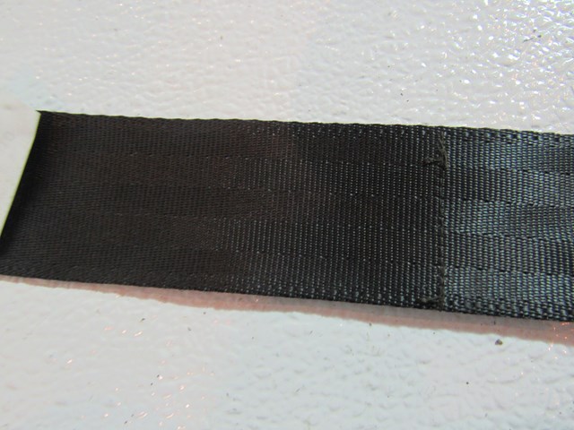 2005 2006 Infiniti G35 Sedan Center Rear Seat Belt & Buckle - Black