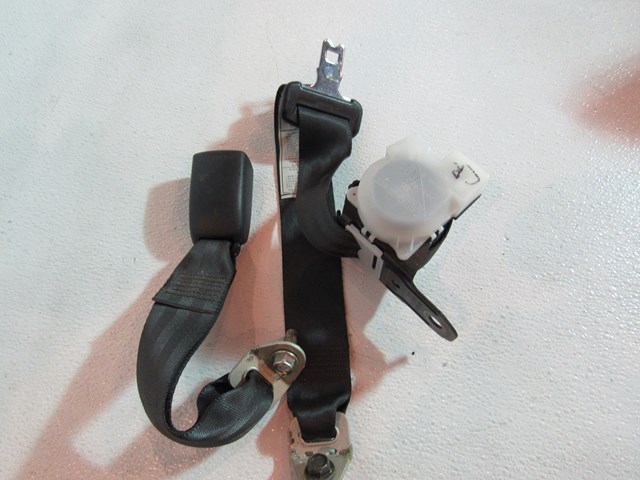 2005 2006 Infiniti G35 Sedan Center Rear Seat Belt & Buckle - Black