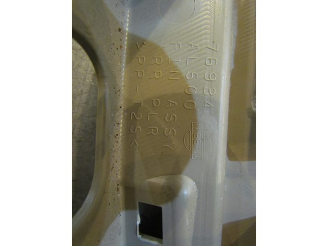 2006 Infiniti G35x RH C Pillar Trim Panel 76934 AL500