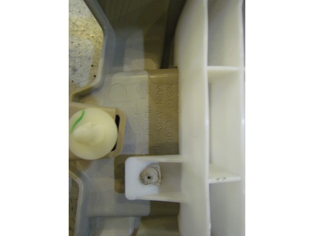 2006 Infiniti G35x RH Upper B Pillar Trim Panel 76913 AL500