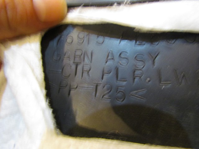 2006 Infiniti G35x RH Lower B Pillar Trim Panel 76915 AL500