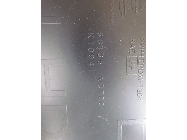 2006Infiniti G35X LH Center Console Trim Panel 68135 AC700