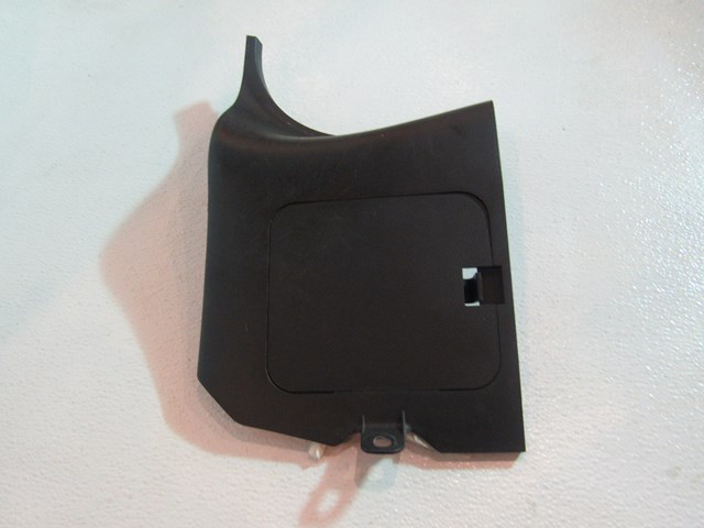 03 04 05 06 Infiniti G35 Sedan Coupe LH Kick Panel 66901 AM600