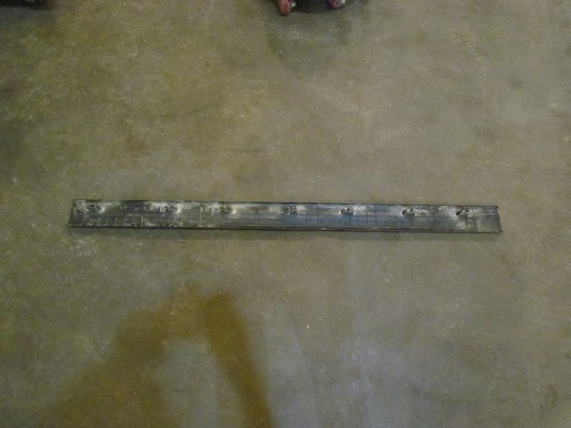 2007 Mazda RX8 RH Door Sill Scuff Plate-F151 68 710