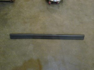2007 Mazda RX8 RH Door Sill Scuff Plate-F151 68 710