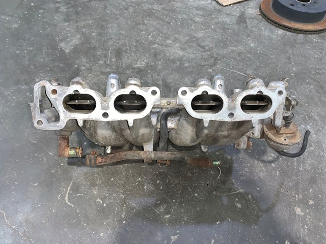 89-90 Nissan 240SX KA24E Engine Lower Intake Manifold S13 SOHC OEM