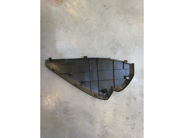 2007 Infiniti G35X Front RH Kick Panel 68420 JK00A