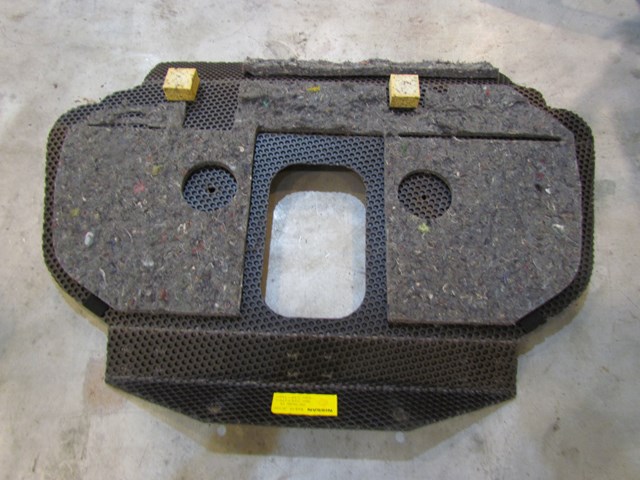 2007 Infiniti G35x Sedan Trunk Pass Through Moulding 84910 JK100