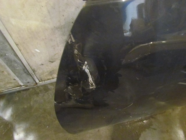 2007 Infiniti G35X Sedan LH Driver Front Door Shell. Damaged, See Pictures