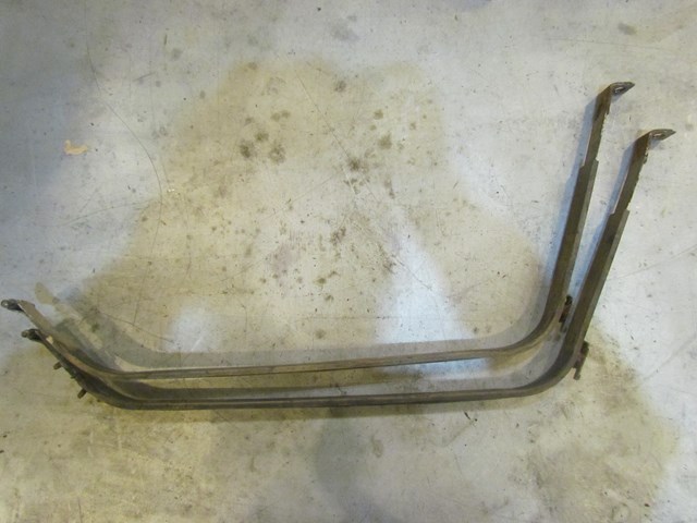 2007 Infiniti G35X Sedan Gas Tank Straps