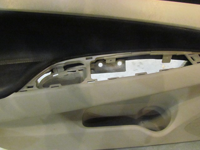 2007 Infiniti G35x Front LH Door Panel-See Description