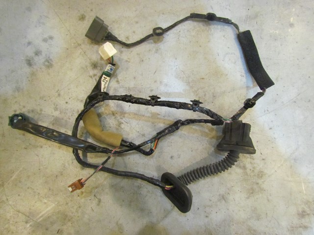 2007 Infiniti G35X Sedan RH Passenger Rear Door Wiring