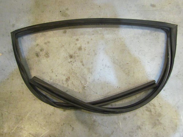 2007 Infiniti G35X Sedan RH Passenger Rear Upper Window Seal