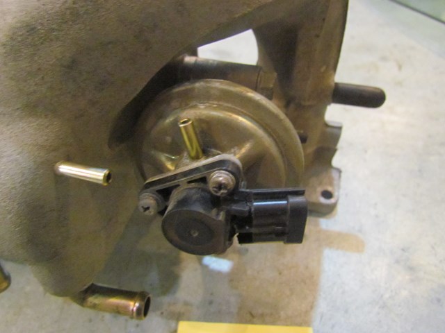 1996 Mazda MIata MX-5 Intake Manifold