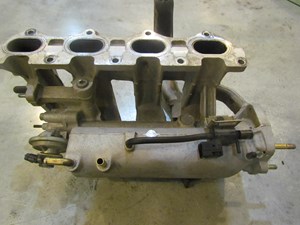 1996 Mazda MIata MX-5 Intake Manifold