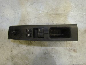 2005 Nissan 350Z Convertible LH Door Switch With Panel