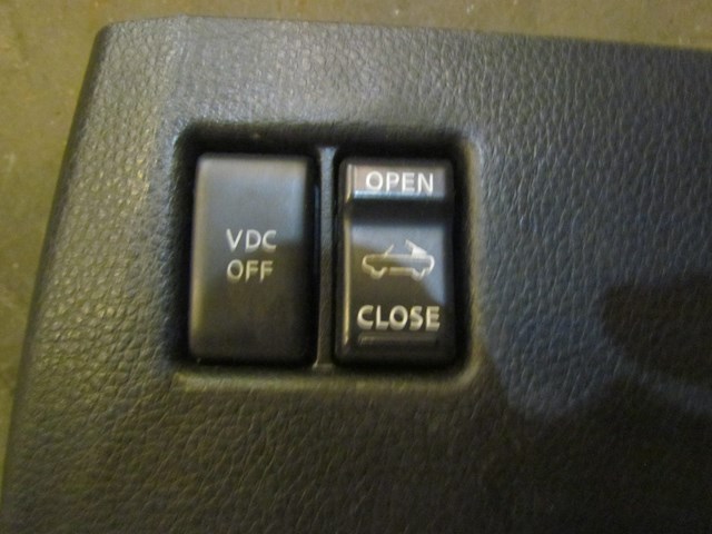 2005 Nissan 350Z Convertible Under Dash Trim