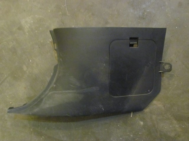 2005 Nissan 350Z Convertible LH Side Kick Panel
