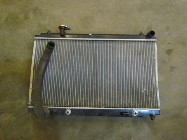 2005 Nissan 350Z Convertible Radiator. See Pictures