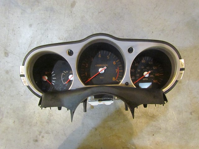 2005 Nissan 350Z M/T Instrument Cluster