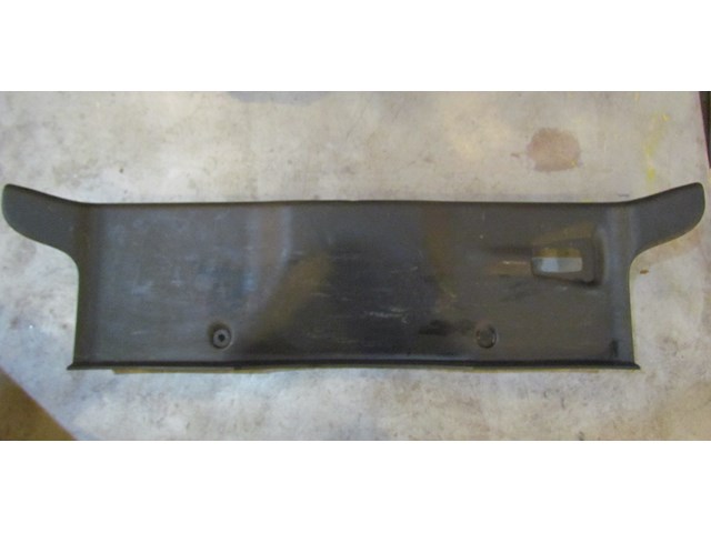 2005 Nissan 350Z Trunk Finisher/Scuff Plate 84992 CE400