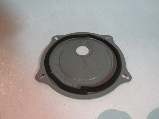 2005 Nissan 350Z RH Fuel Pump Cover