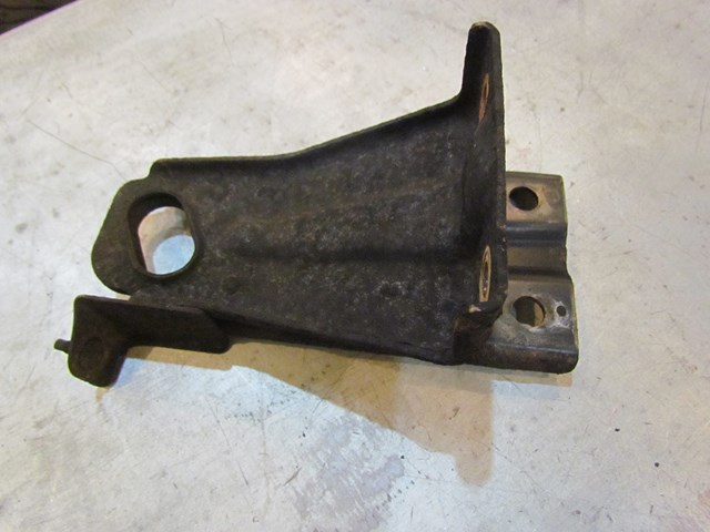 2005 Nissan 350Z Convertible Tow Hook Bracket